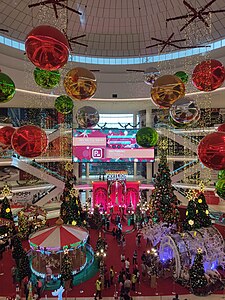 商场中庭（Central Court）的圣诞节装饰