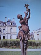 Statue devant le château