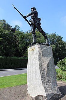 The Gloucestershire Regiment by Onslow Whiting, 1904, Bristol.jpg