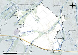 Carte en couleur présentant le réseau hydrographique de la commune