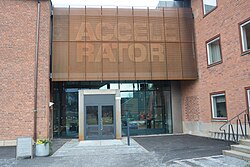 Accelerator entrance 01.jpg