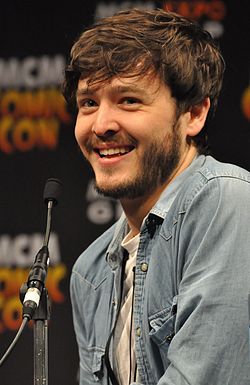 Alexander Vlahos (2013).