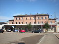 Bahnhof, Empfangsgebäude