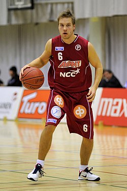 Harjula Korisliiga-ottelussa tammikuussa 2011.