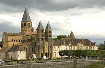 Basilique du Sacré-Cœur de Paray-le-Monial.