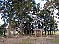 御刀神社境内 社殿左手の大神宮石碑の隣に八坂神社が鎮座している