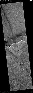 Wide view of dike near the crater Huygens, as seen by HiRISE