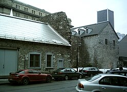 Une partie du mur d'une section de l'ancien hôpital général de Montréal