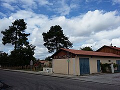 Bibliothèque municipale.