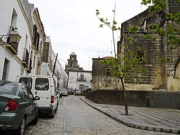 Iglesia desde la plaza de San Lucas