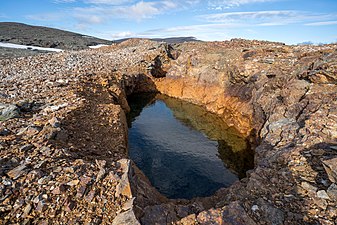 Det största gruvhålet är vattenfyllt och ligger drygt 1300 m ö.h.