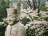 A statue of Muninseok (State civil official)