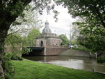 Muiderpoort as seen from Singelgracht