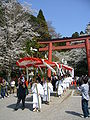 御田植祭での斎田までの行列