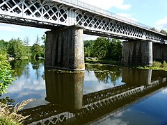 Puente ferroviario en Saint-Loup-sur-Thouet