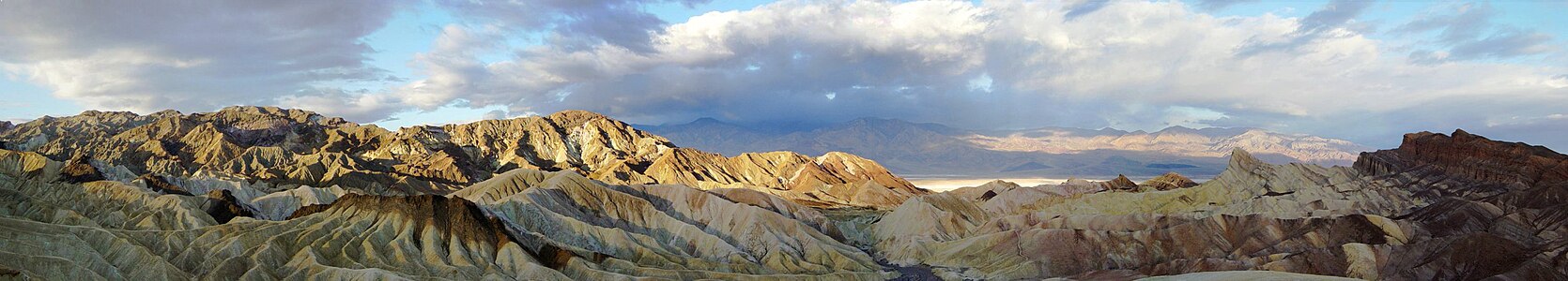 Zabriskie Point no Parque Nacional do Vale da Morte