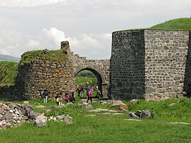 Ruines de la forteresse de Lorri, 2014.