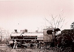 Une locomotive (1932).