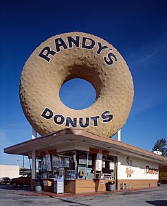 Randy's Donuts, by Carol Highsmith (edited by Durova)
