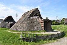 登呂遺跡の復元竪穴建物