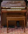 Electrostatic-pickup reed organ (1930s–1960s)