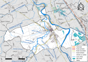 Carte en couleur présentant le réseau hydrographique de la commune