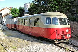 Autorail Billard A 80 D no 313, en gare de Tence.