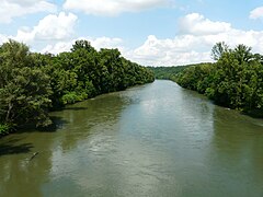 El Garona entre Saint-Julien-sur-Garonne (izqda) y Rieux-Volvestre