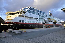 2014 in Bodø mit geöffneter Gangway (vorn) und Laderampe (achtern)