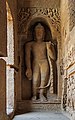 Statue de Bouddha à l'entrée.