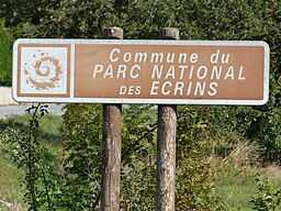 Panneau E33b Commune du parc national des Écrins.