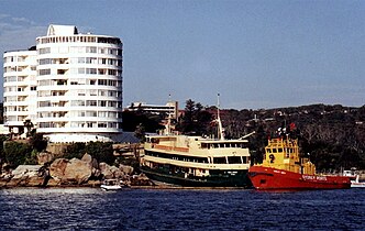 Collaroy aground near Kilburn Towers in Manly 2001.