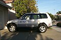 Toyota RAV4 EVتعمل ب 24 بطارية كل منها 12 فولت ،عام 2005.