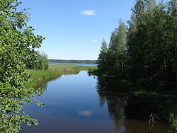 Järvinäkymä kaakkoon Matarmäessä