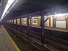 A typical underground station (163rd Street–Amsterdam Avenue)