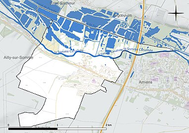 Carte en couleur présentant le réseau hydrographique de la commune