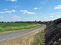 Digue le long de la Garonne, partie ouest en face de Bourdelles (juin 2009).