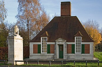 Broughton memorial lodge, Runnymede, Surrey (1930–1932)[58]