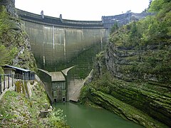 Vue aval du barrage.