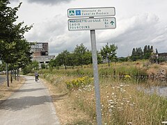 La véloroute le long du canal de Roubaix