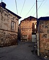 Street in Kond leading to the mosque