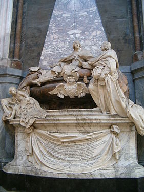 Gravmonument över ärkebiskoparna Armand de Montmorin och Henri-Oswald de La Tour d'Auvergne.