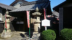 観音寺山門