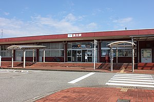 滑川站外貌（2020年6月）