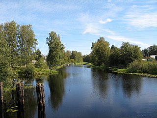 Река Кобонка у пересечения со Староладожским каналом