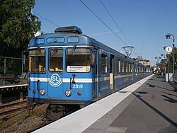 Saltsjöbanan at Saltsjöbaden station.jpg