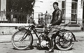 Triumph Ricardo 1922, pilote Frank Halford.