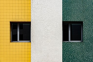 Postmodern windows of the Cité de la musique (Paris)