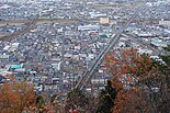 信夫山山頂からの眺望（南下する東北新幹線）