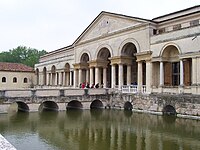 Арх. Джуліо Романо. Місток через рів з водою